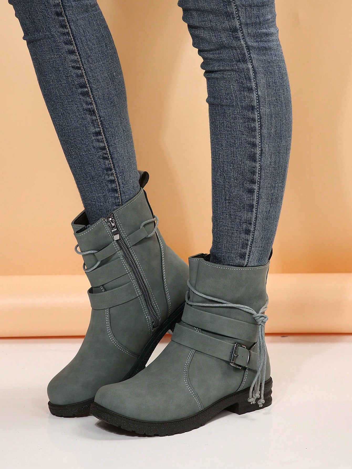 Fall/Winter Plus Size Women's Leather Round Toe Side Zipper Buckle Strap Chunky Heel Boots