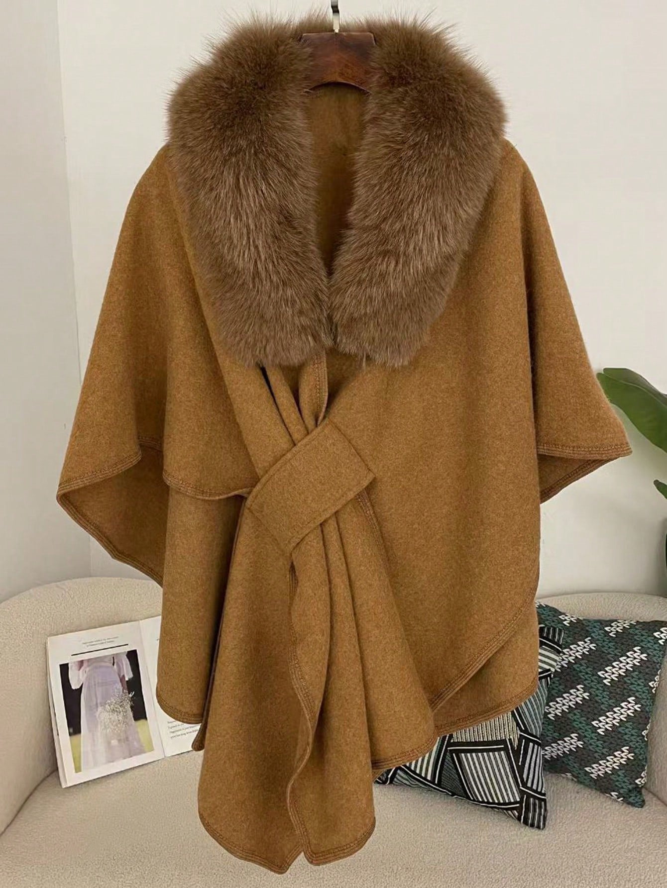 1pc Faux Cashmere & Faux Fur Shawl, Fashionable & Stylish For Daily Wear, Parties, Travels, Christmas Gift For Dress