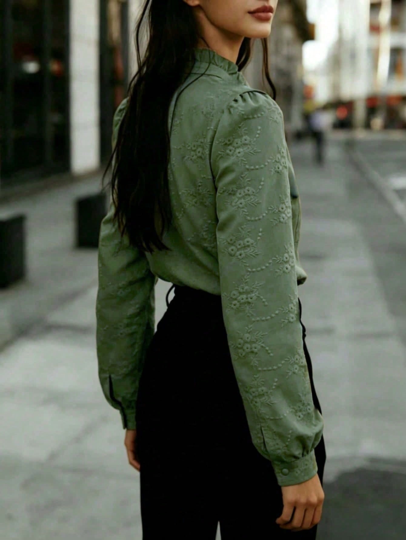 Women's Solid Color Long Sleeve Shirt With Floral Embroidery