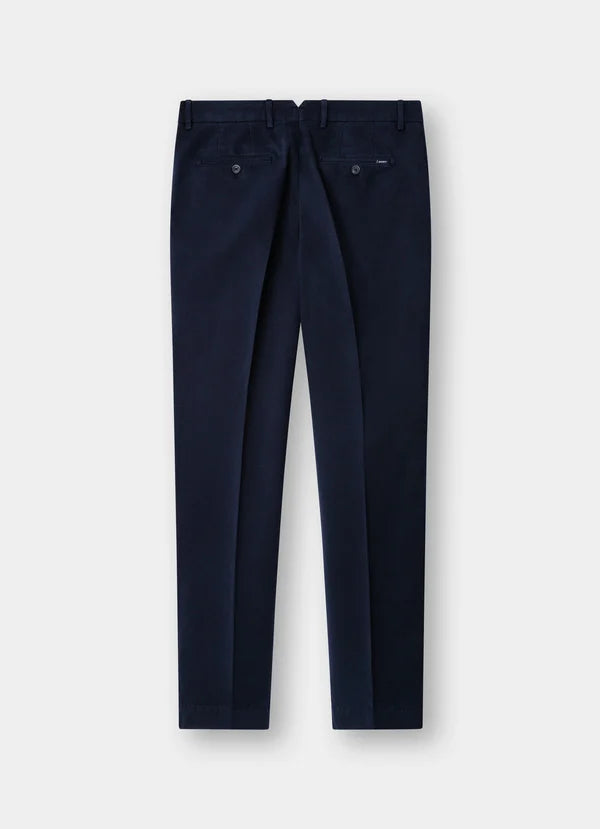 Slim Fit Kensington Chino